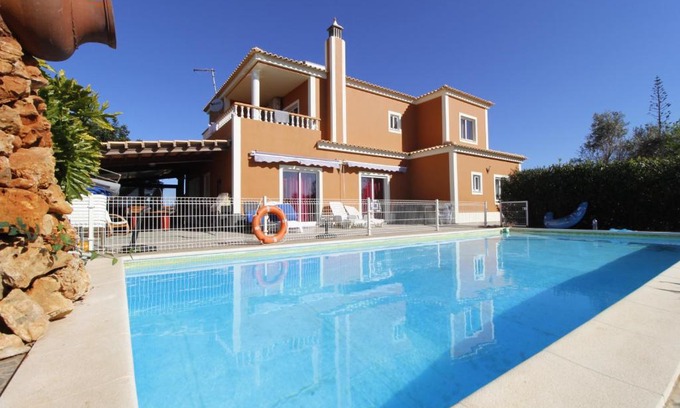 Silves House | Moradia Vila Pedra