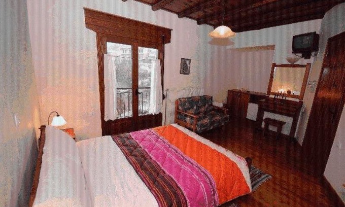 Karpenisi House | Morfeas