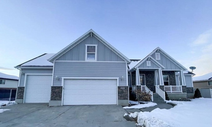 Morgan House | Morgan · Luxury Ski Mansion | 18 Guest
