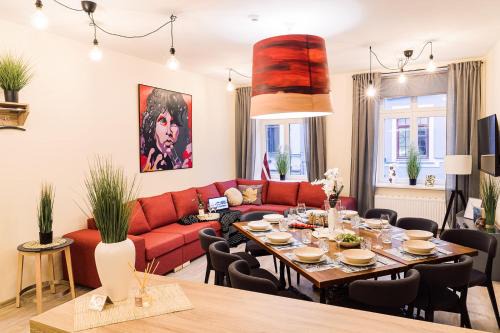 Old Town Apartment | MORRISON apartment/15 guests/7bedrooms/Riga Old Town