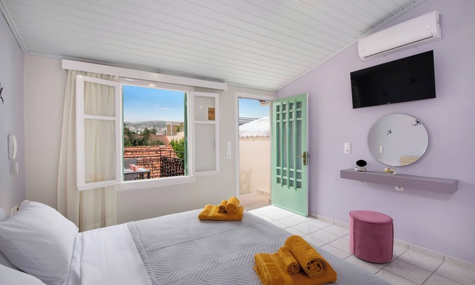 Old Town Rethymnon House | Mosaico Cozy House - a 63m2 house in the heart of Old Town of Rethymno!