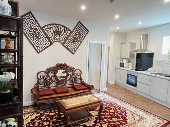 Moseley Apartment | Moseley Village Apartments