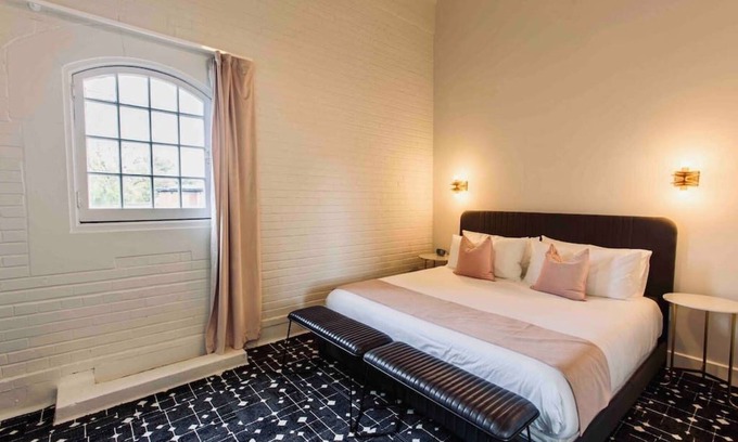 Tyler Park Hotel | Mossrose Suite 203 at The Bellwether Hotel