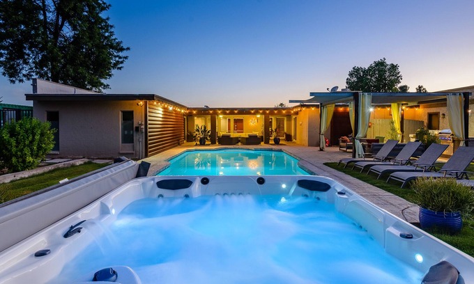 Desert Hills North House | Most desirable neighborhood in Scottsdale. 2 masters, private 1 acre lot