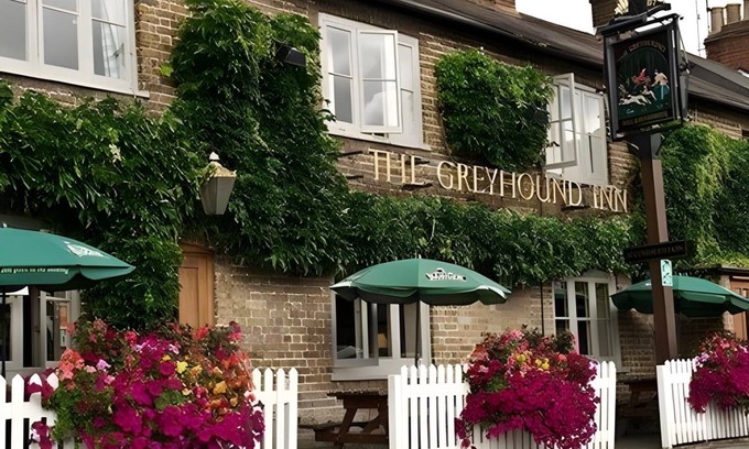 Aldbury House | Motel ∙ 127 guests