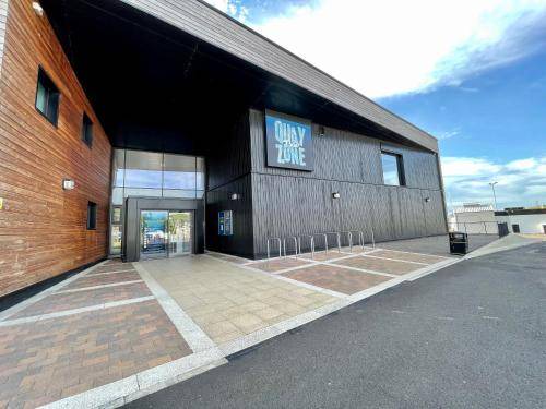 Girvan Hotel | Motel ∙ 2 guests