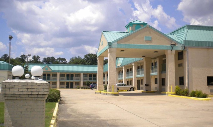 Hazlehurst Hotel | Motel ∙ 2 guests