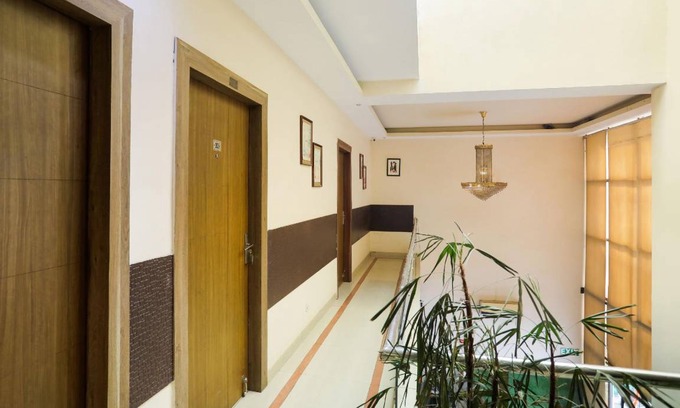 Sector 15 House | Motel ∙ 3 guests