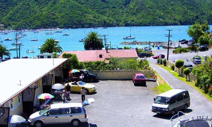 Waikawa Bay Hotel | Motel ∙ 4 guests