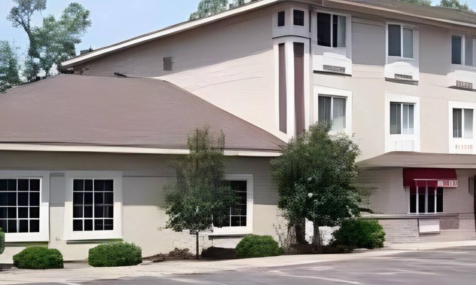 North Branch Hotel | Motel ∙ 5 guests