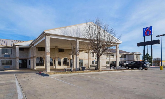 Amarillo Hotel | Motel 6-Amarillo, TX
