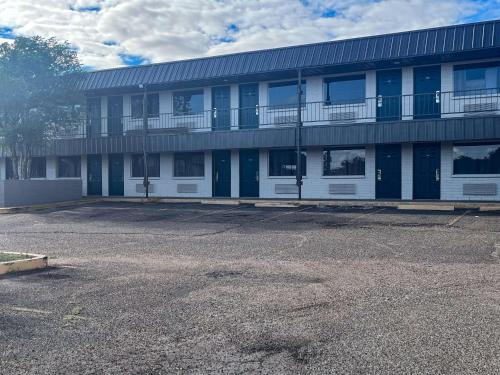 Borger Hotel | Motel 6 Borger, TX Boom Town
