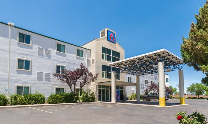 Cedar City Hotel | Motel 6 Cedar City, UT