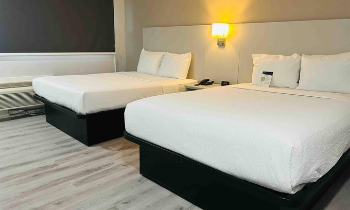 Cornwall Hotel | Motel 6 – Cornwall, ON