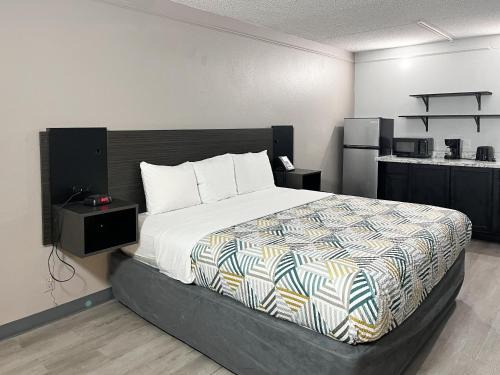 Council Bluffs Hotel | Motel 6-Council Bluffs, IA - Omaha East