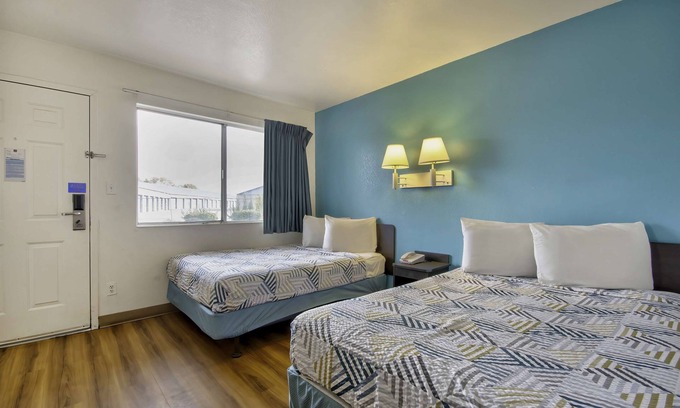 Farmington Hotel | Motel 6 Farmington, NM