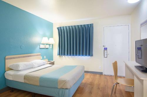 Fredericksburg Hotel | Motel 6 Fredericksburg, Va - North