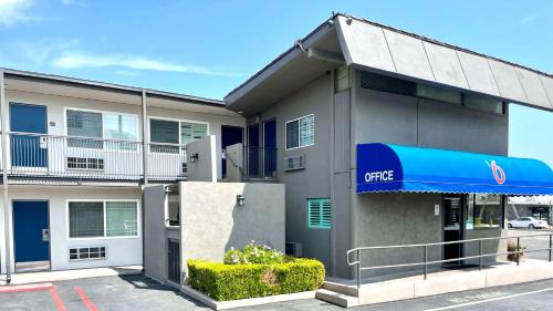 El Rancho Hotel | Motel 6 Pico Rivera - Los Angeles, CA