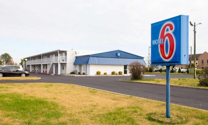 Miner Hotel | Motel 6-Sikeston, MO