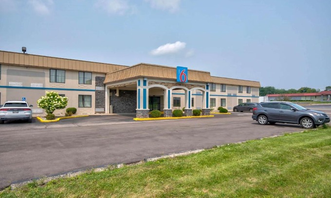 Springfield Hotel | Motel 6-Springfield, OH