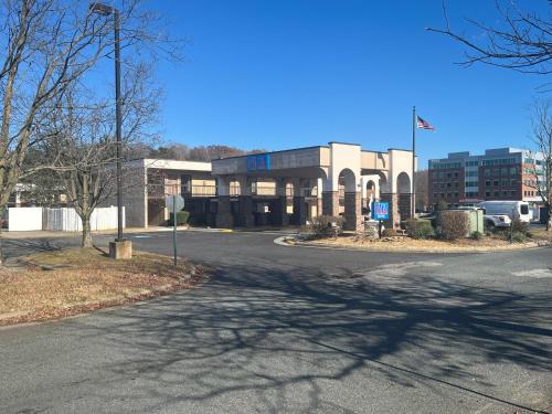 Aquia Harbour Hotel | Motel 6 Stafford, VA Quantico