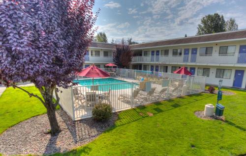 Troutdale Hotel | Motel 6-Troutdale, OR - Portland East