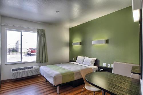 Weslaco Hotel | Motel 6-Weslaco, TX
