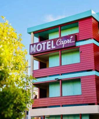 Cow Hollow Hotel | Motel Capri