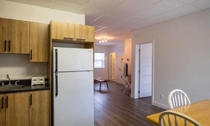 Ste Anne de Beaupre Hotel | Motel et Condo Chez Charley