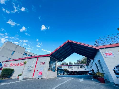 Mont Albert Hotel | Motel Maroondah