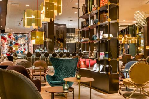Altstadt Hotel | Motel One Frankfurt-Römer
