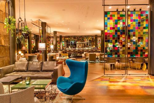 Old Town Hotel | Motel One Köln-Neumarkt