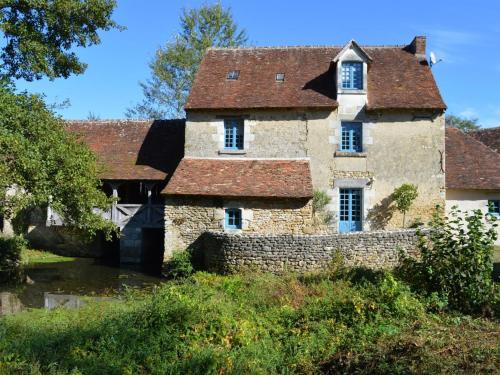 Scoury House | Moulin du XVème siècle avec jardin, pêche sur place, proche châteaux de la Loire et zoo de Beauval - FR-1-381-483