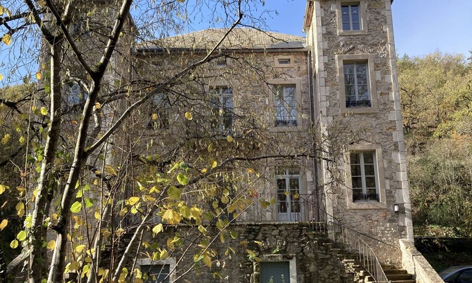 Saint-Vincent-Rive-d'Olt Other | Moulin Transformé en Château au Coeur du Lot. Parc et Rivière Dans la Propriété