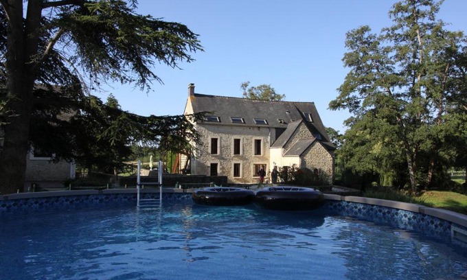 Vaucelles Apartment | Moulin MORIN