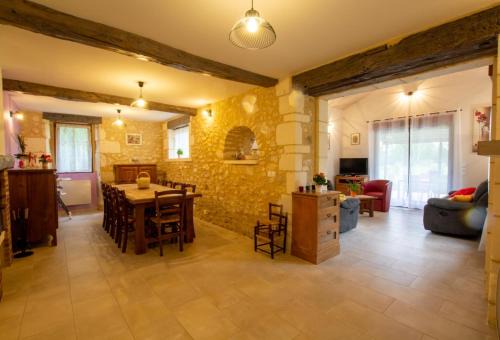 Saint-Laurent-des-Batons House | Moulin neuf de combecave pour 4