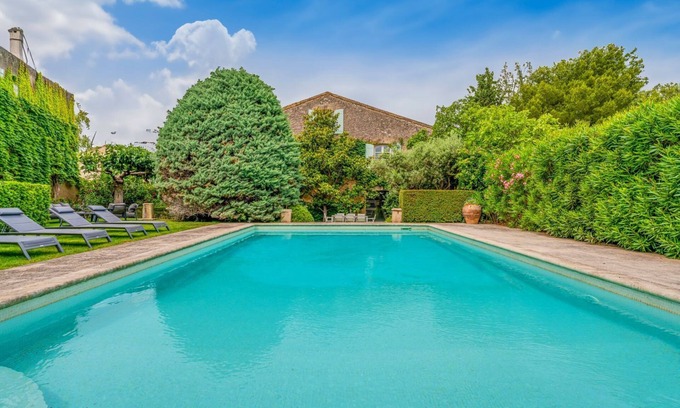 Fontvieille Villa | Moulin Pissarro - Six Bedroom Villa, Sleeps 14