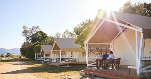 Mount Hart Cabin | Mount Hart Wilderness Lodge