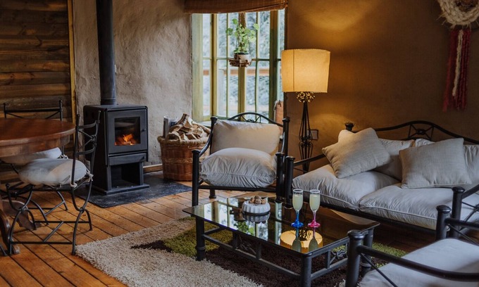 San Alfonso Cabin | Mountain Cabin with Wood-Burning Stove in Cajon del Maipo Chile