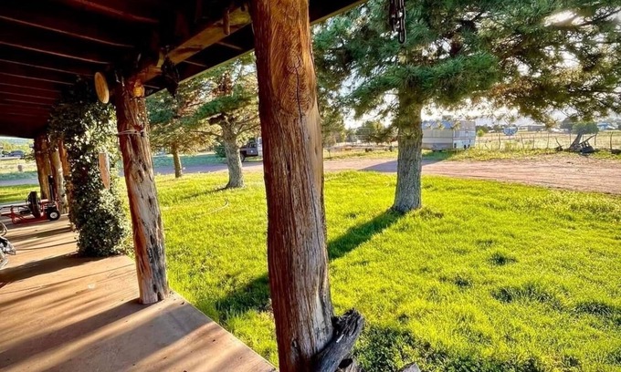 Young Cabin | Mountain Cabin Large group retreat, reunions, weddings, ATV trails,