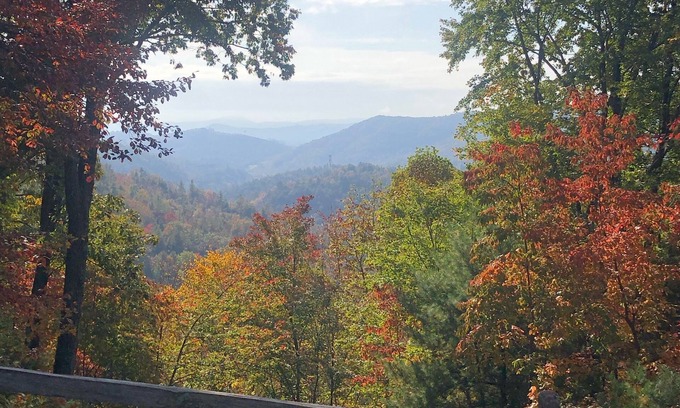 Purlear RV Rental | Mountain Camping with NC Blue ridge views