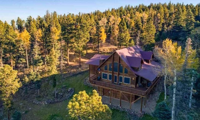 Angel Fire House | Mountain dream home with 180 degrees views of the Moreno Valley and Major Peaks