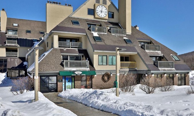 Killington Apartment | Mountain Green Resort by Killington VR - 1 Bedrooms