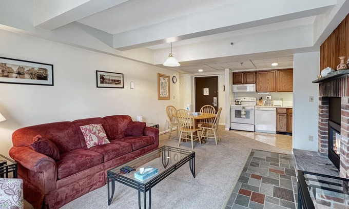 Killington Condo | Mountain Green Ski & Golf Resort 2-F4 Across the Street from the Lifts