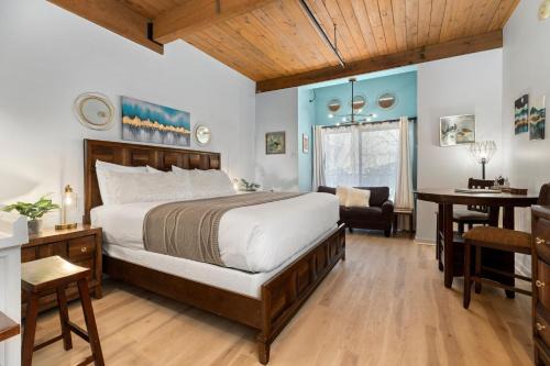 Wintergreen House | Mountain Inn Studio 95 with Wintergreen Advantage