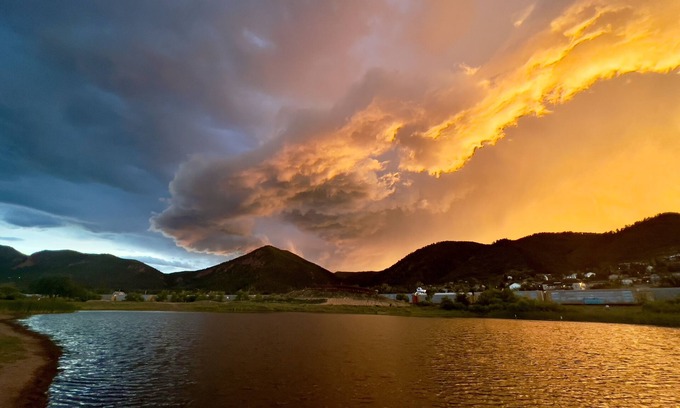 Monument House | Mountain Lake House near Air Force Academy