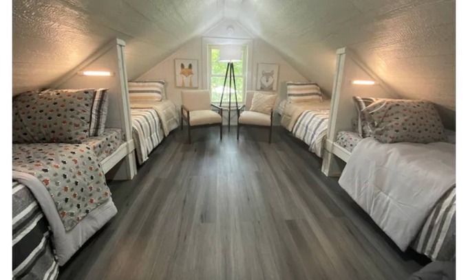 Hattiesburg Cabin | Mountain Laurel Cabin on Creek