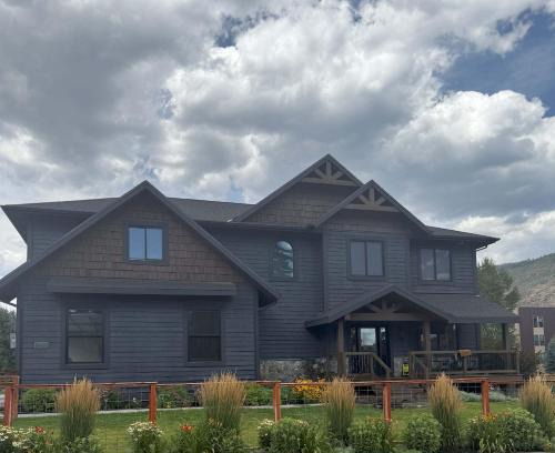 Basalt House | Mountain Lodge Oasis w Hot Tub-Rio Grande Trail