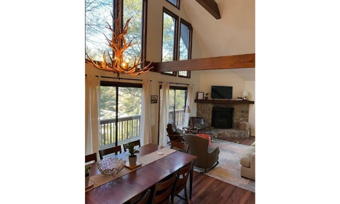 Mill Ridge House | Mountain Lodge with Hot Tub and River Access, Between Boone & Banner Elk
