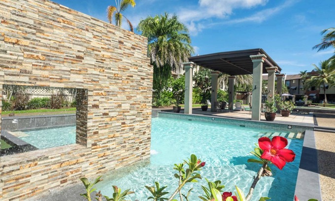 Westcourt Apartment | Mountain Panorama Cairns -9 Pools,Gym, & BBQ
